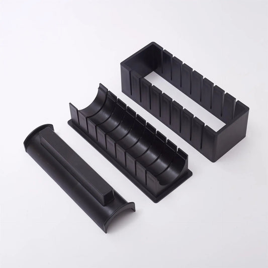 A set for making round sushi